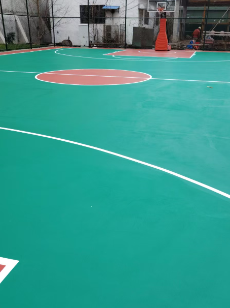 吴桥 球场长期使用易出现地面开裂